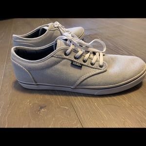 Like new Vans sneakers